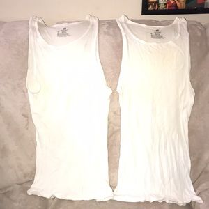 Hanes comfort soft XL white tank tops bundle of two 💕